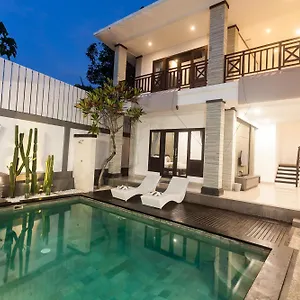 https://villa-maja.ubudhotelsnow.com
